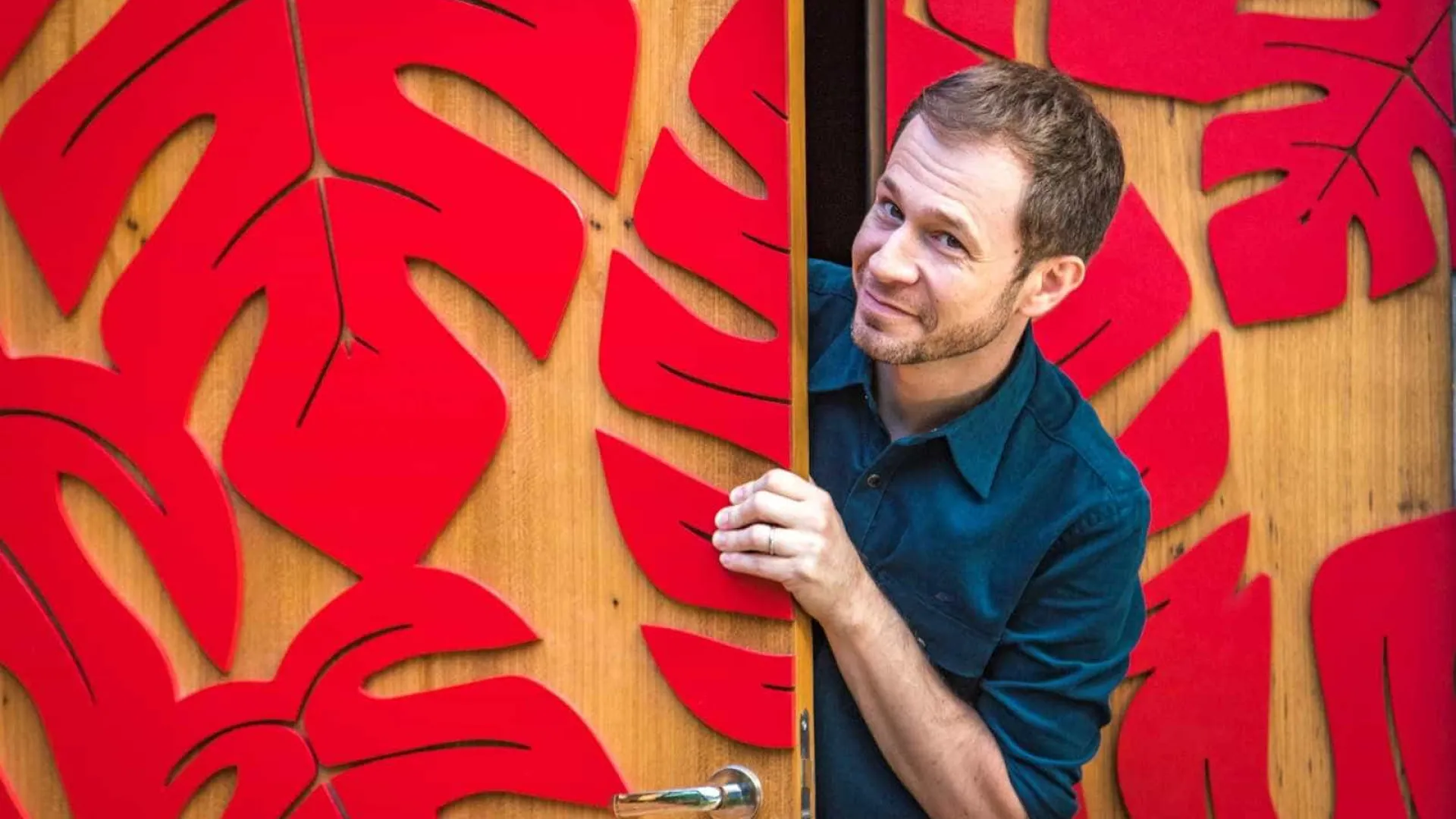 Tiago Leifert defende Tadeu Schmidt e relembra críticas no BBB