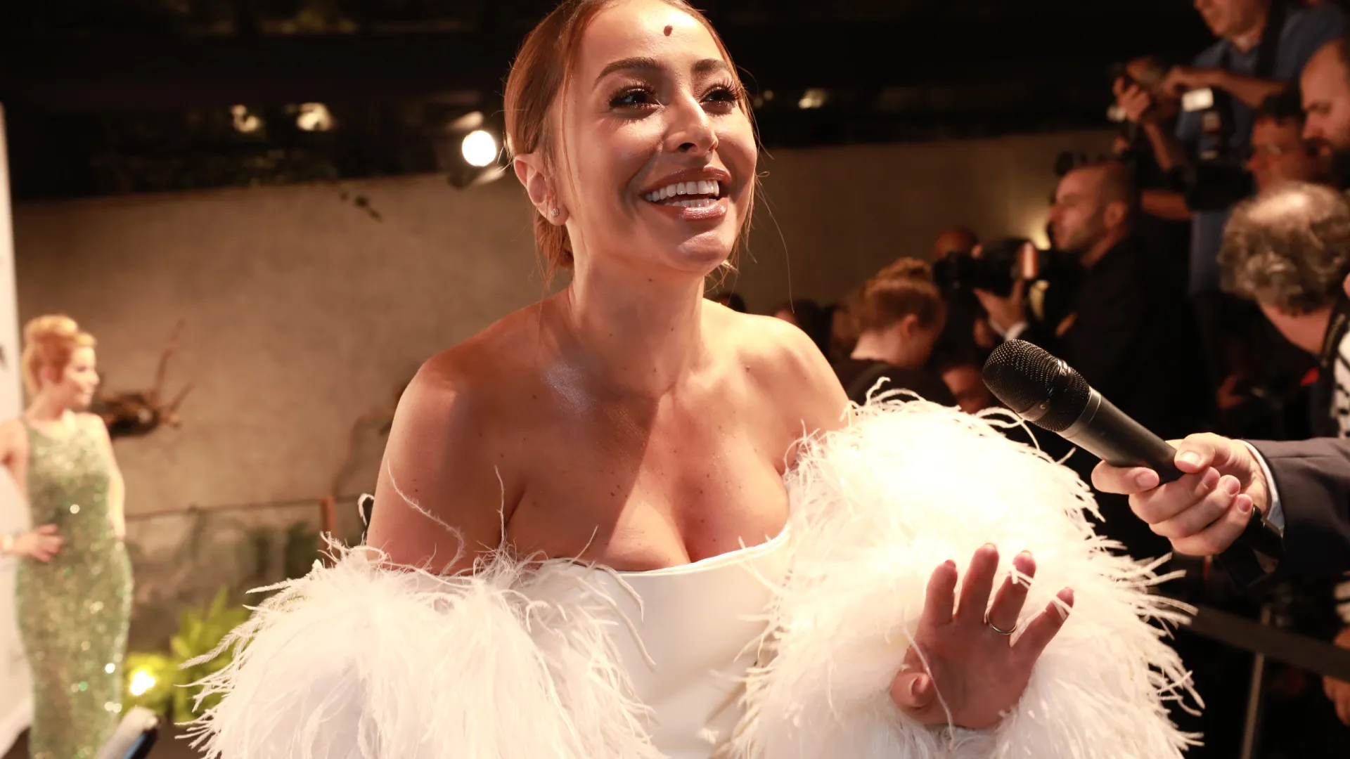 Sabrina Sato diz ser supersticiosa e manter rituais antes de entrar na avenida