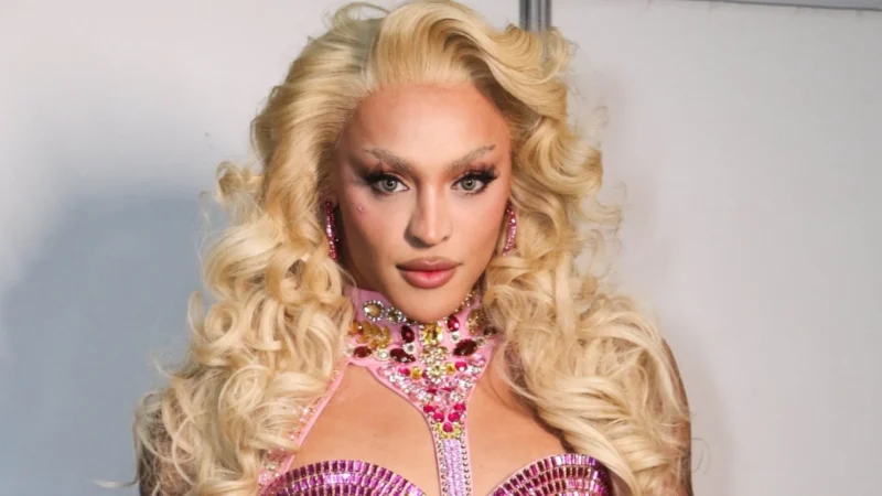 Nunca vamos esquecer, dizem cantoras do NMIXX após bloco com Pabllo Vittar no Carnaval