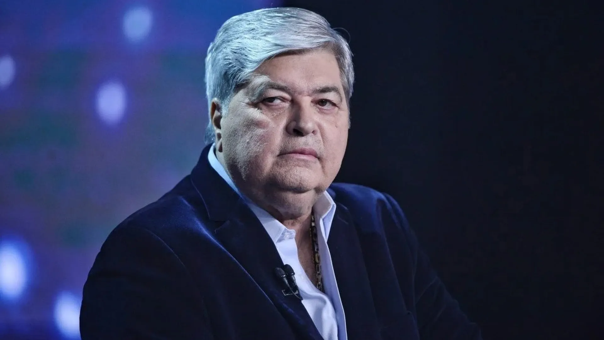 Datena estreia em rádio, repreende diretor ao vivo e promete ‘dar porrada em todo mundo’