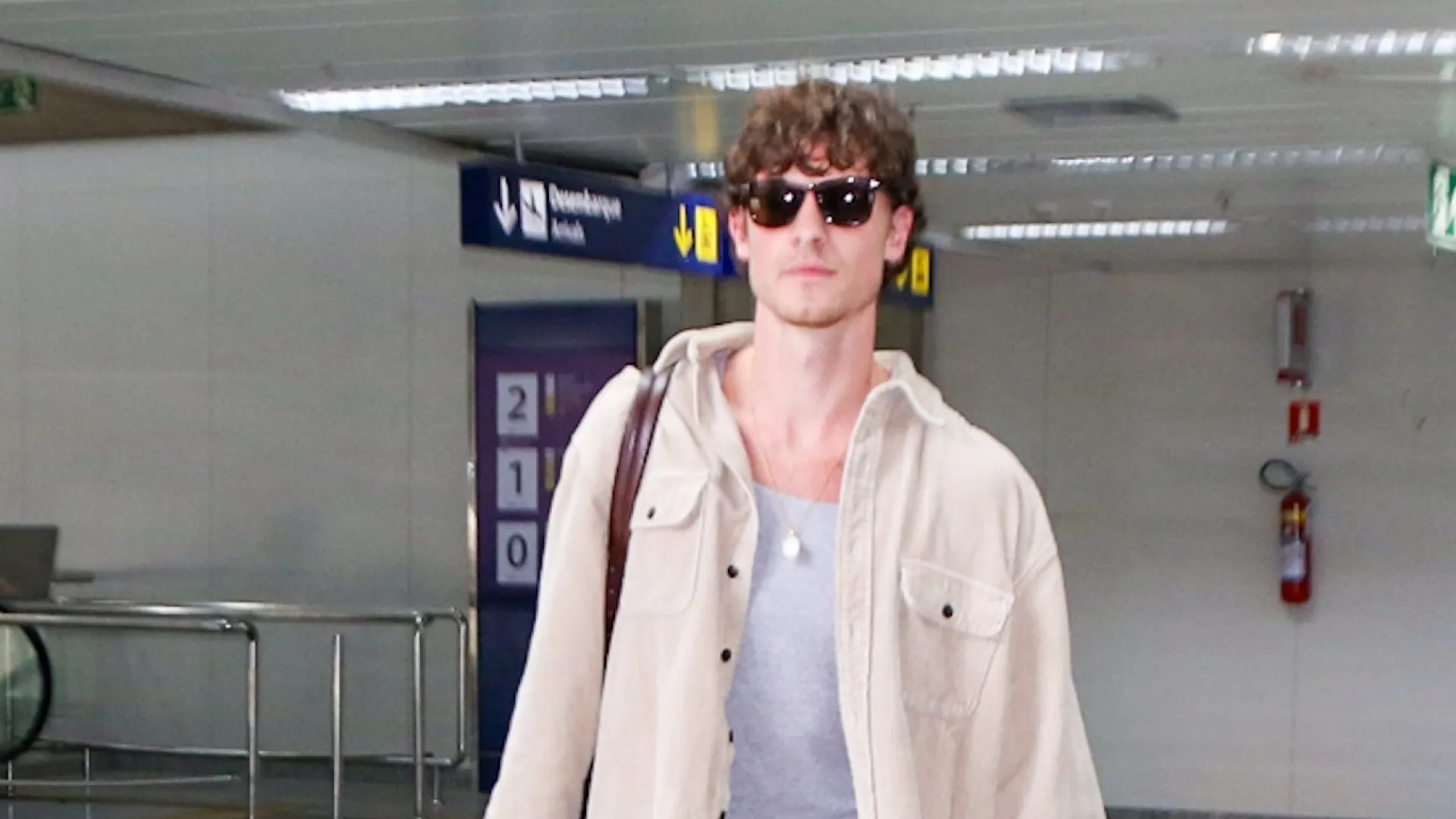 Shawn Mendes desembarca no Rio duas semanas depois de Bruna Marquezine