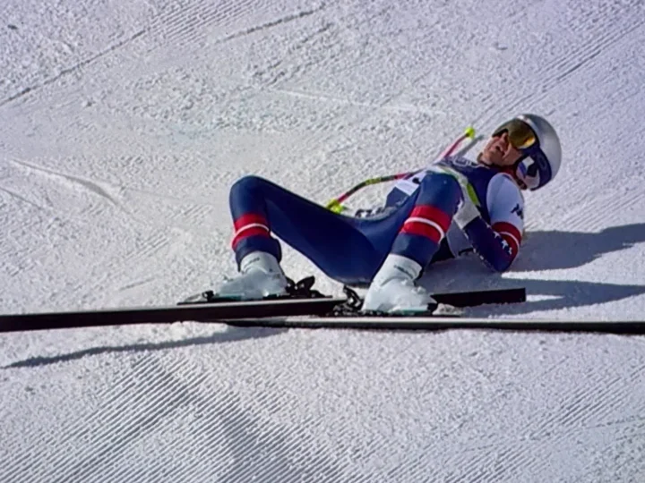 Despedida de campeã olímpica termina em queda e resgate de helicóptero