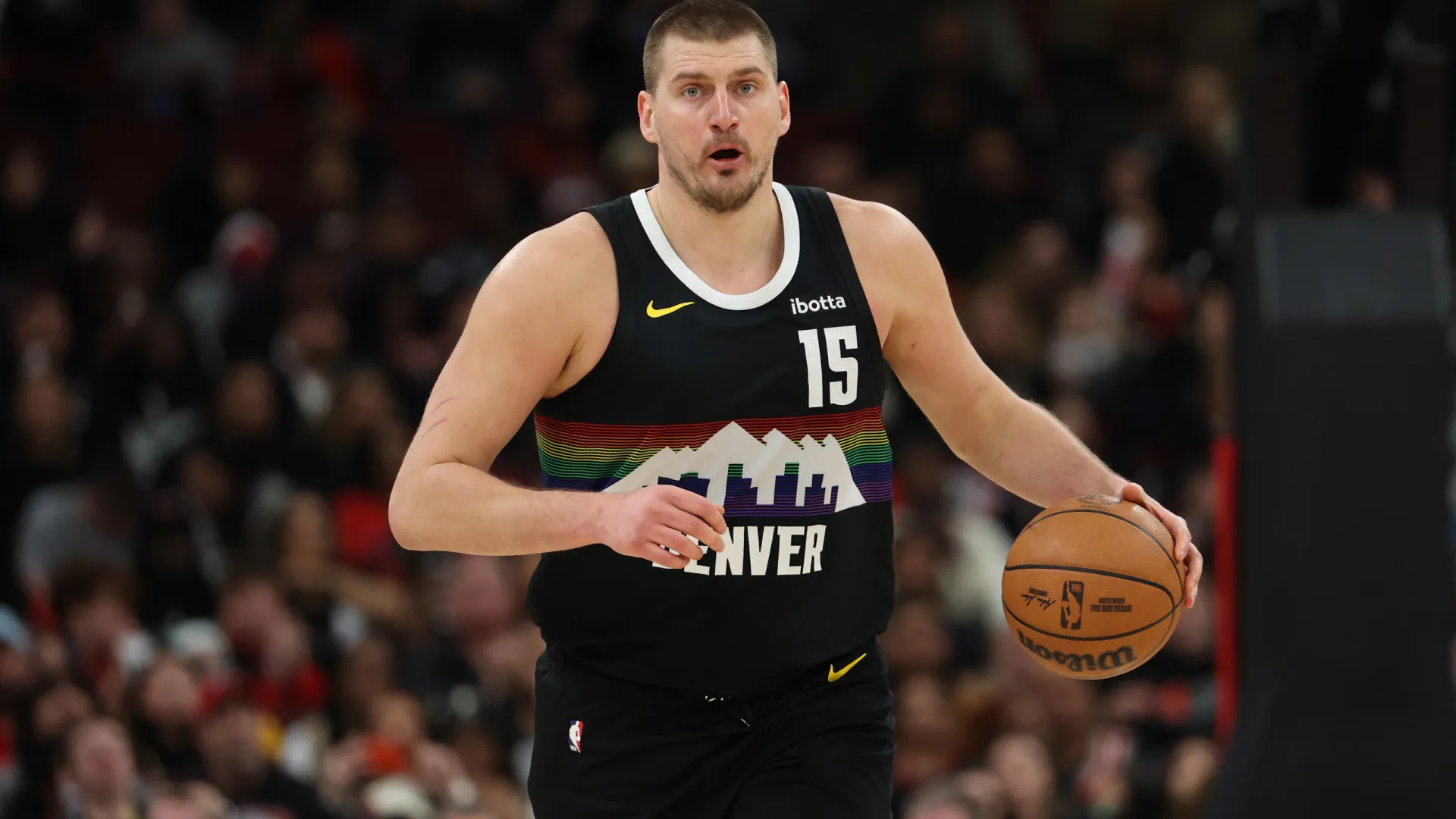 Nikola Jokic obtém 19º ‘triplo-duplo’ da temporada e se aproxima de recorde da NBA