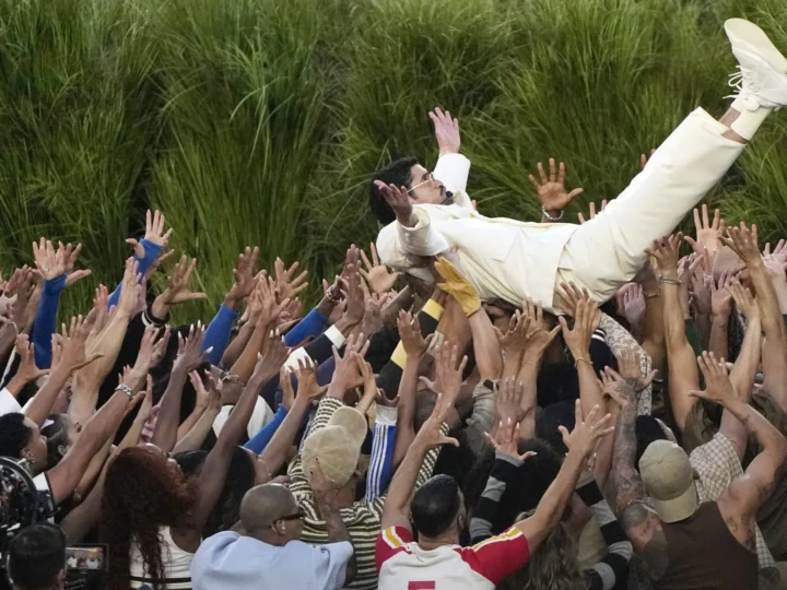 Bad Bunny faz shows de ‘Debí Tirar Más Fotos’ em SP; veja agenda da semana