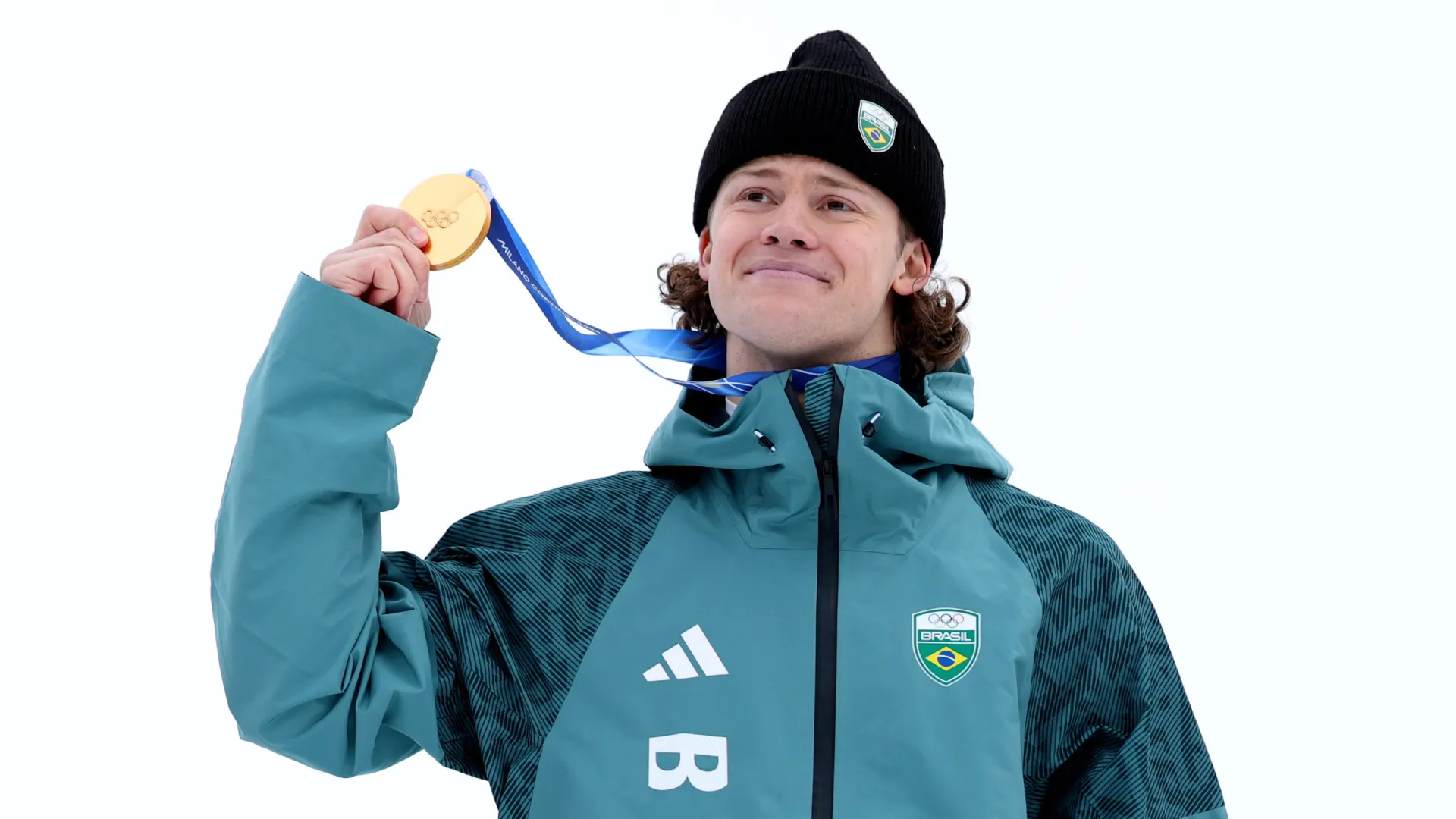 Lucas Pinheiro voa no slalom e garante ouro histórico para o Brasil