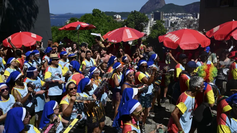 Carnaval 2026: veja programação dos blocos de rua no Rio nesta segunda