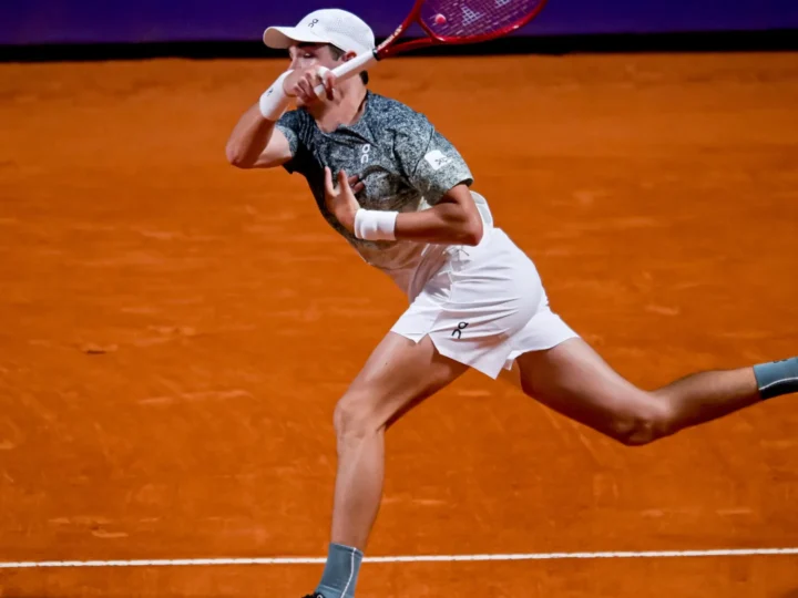 Fonseca supera Monteiro e estreia com vitória no Rio Open