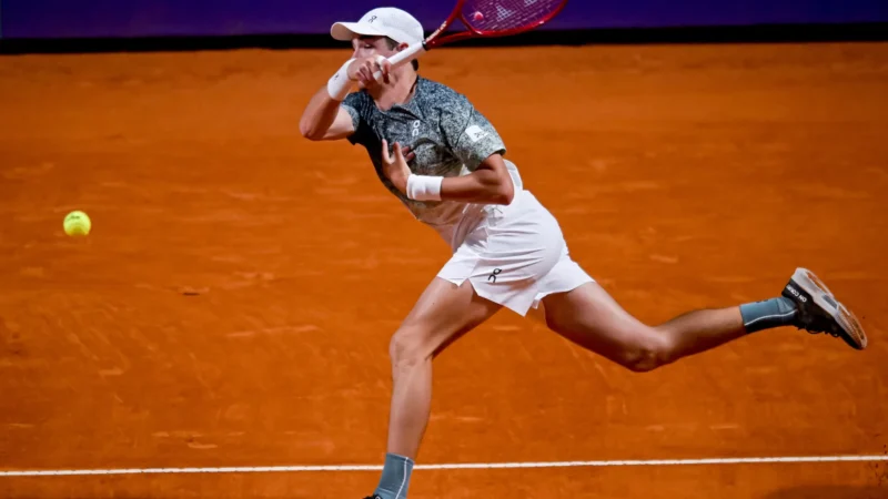 Fonseca supera Monteiro e estreia com vitória no Rio Open