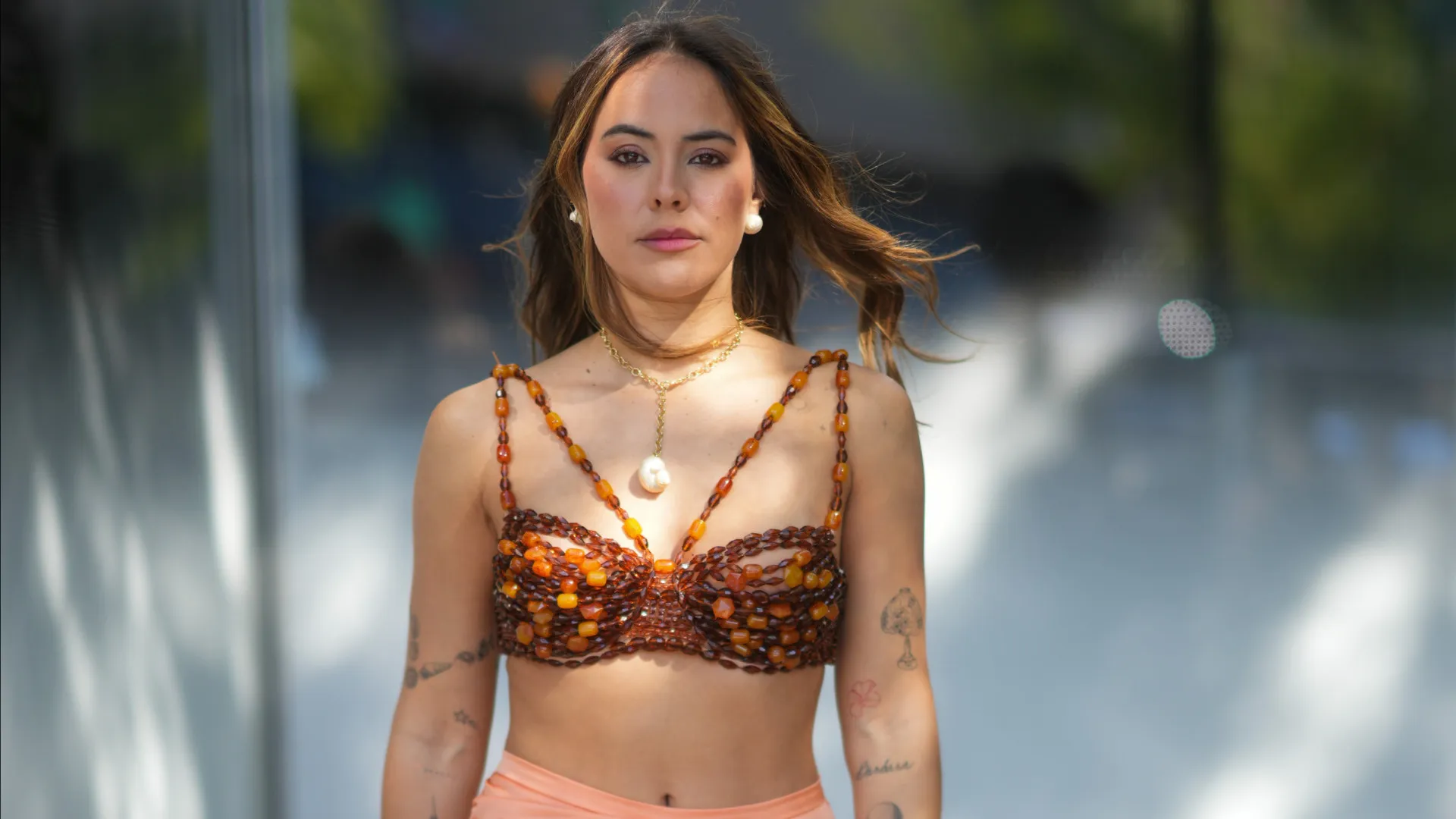 Quem é Gabriela, a ex-namorada que acompanha Bad Bunny em São Paulo?