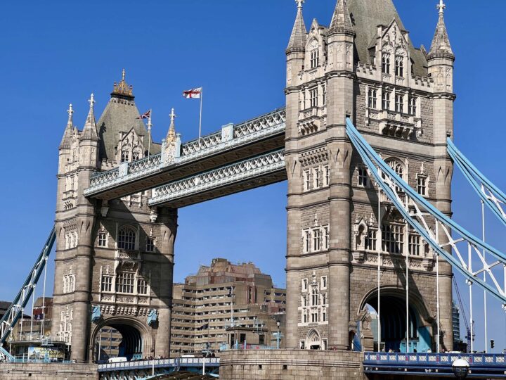 Estudantes podem ganhar intercâmbio na Inglaterra com vídeo em inglês; inscrições vão até 20 de março