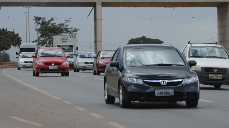 Emplacamentos de veículos iniciam o ano com crescimento de 7,4%