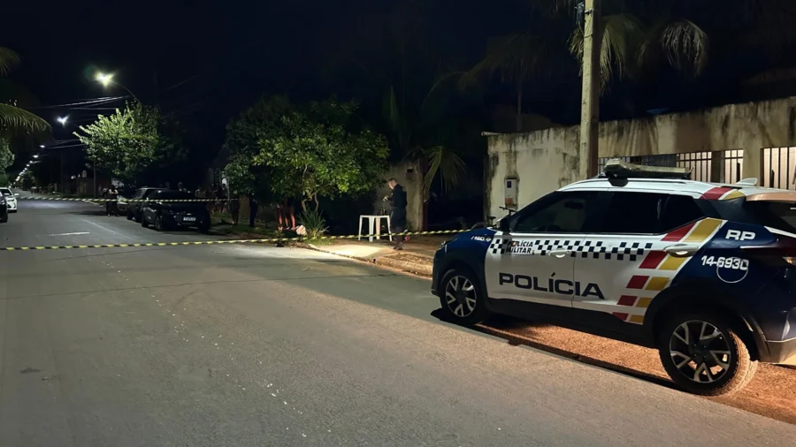 Bebê no colo fica no meio de tiroteio que deixou três feridos em Nova Mutum – veja vídeo: