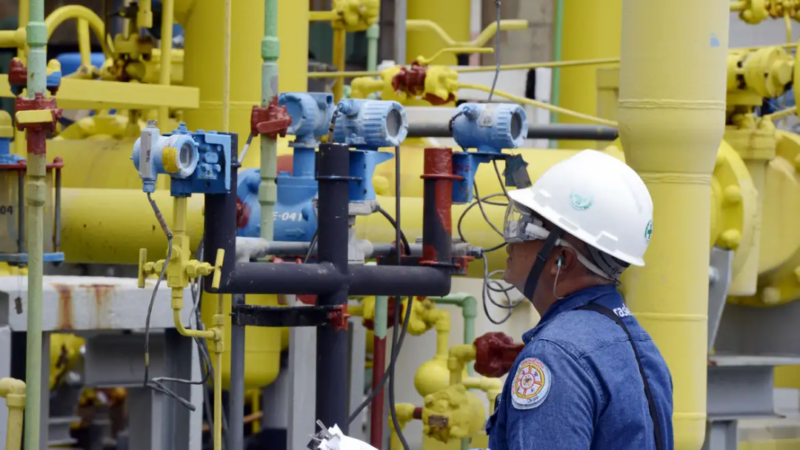 Indústria nacional avança 1,8% em janeiro