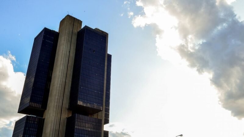 Copom reduz a taxa Selic para 14,75% ao ano