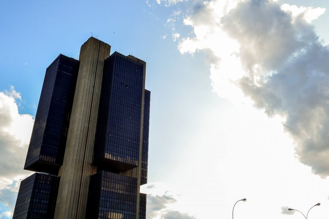 Copom reduz a taxa Selic para 14,75% ao ano