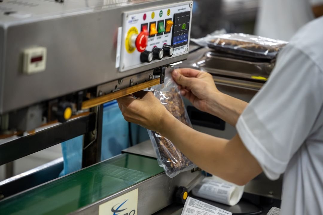 Faturamento da indústria sobe 2,3% em janeiro