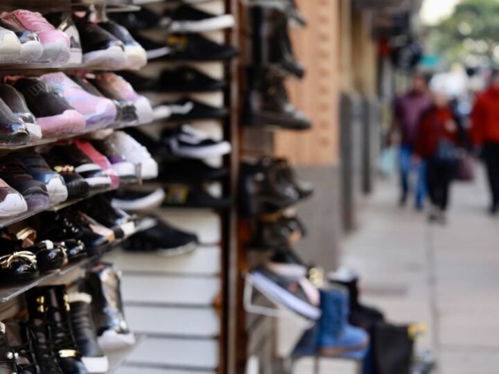 Endividamento das famílias bate novo recorde histórico em fevereiro