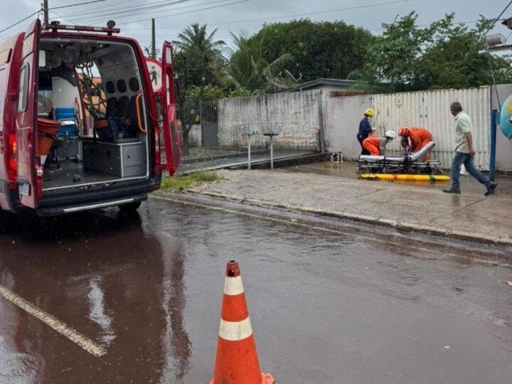Bombeiros atendem homem ferido, resgatam ave e libertam pessoas presas em banco em MT