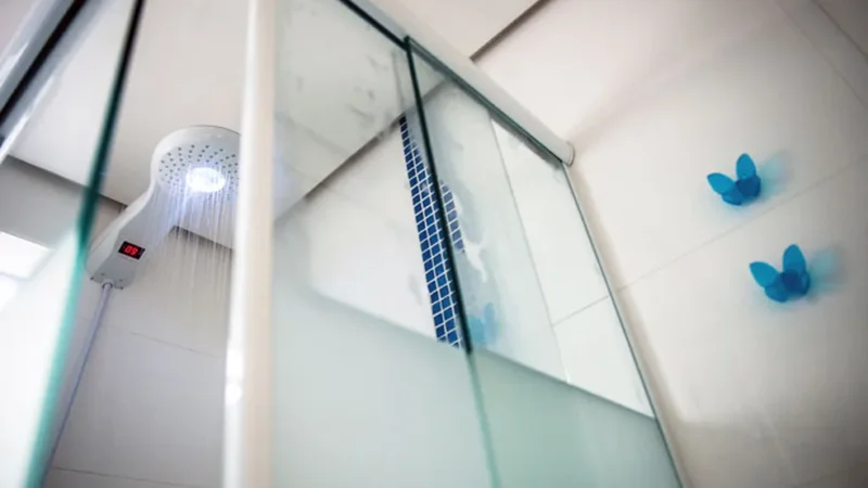 Homem filma menina de 12 anos no banho e causa revolta em cidade de MT