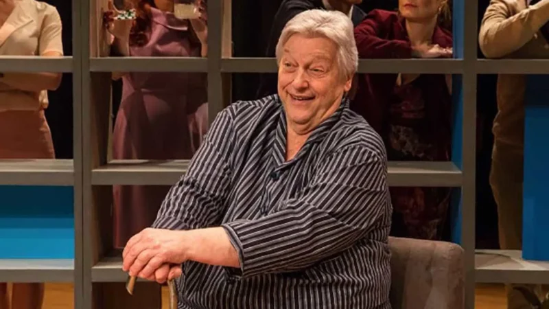 Fulvio Stefanini recebe alta após infecção e confirma retorno aos palcos