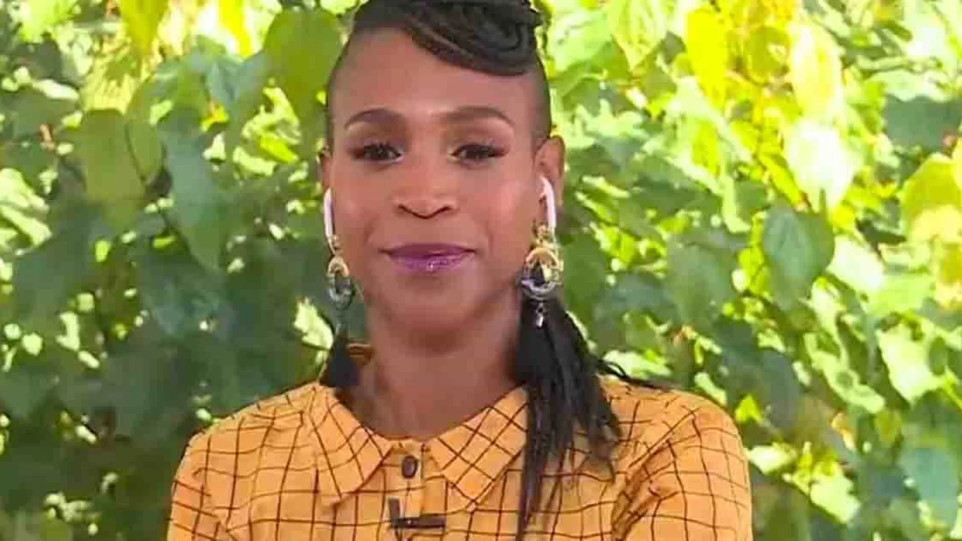 Karol Conká analisa eliminação de Babu Santana do BBB 26 e diz que ator ‘pesou a mão’