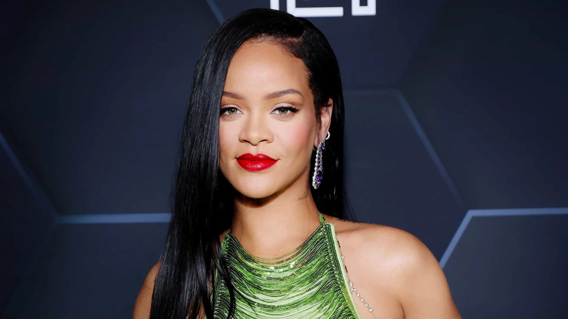 Rihanna descreve à polícia como protegeu filhos durante ataque a tiros
