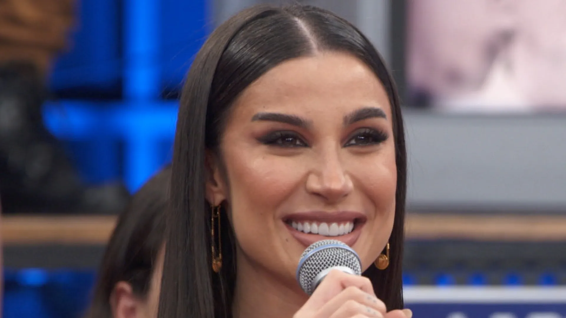 Bianca Andrade mostra transplante de sobrancelha : ‘Não se assustem’