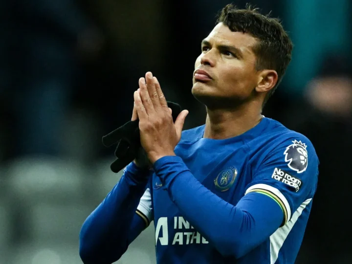 Mãe de Thiago Silva morre cinco dias após jogador perder o sogro