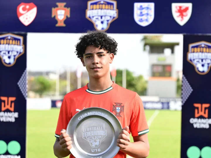 Filho de Cristiano Ronaldo faz testes no Real Madrid