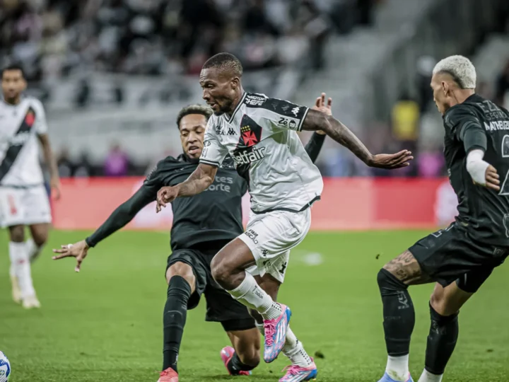 Vasco visita Cruzeiro em mais um duelo com um campeão estadual no Brasileirão