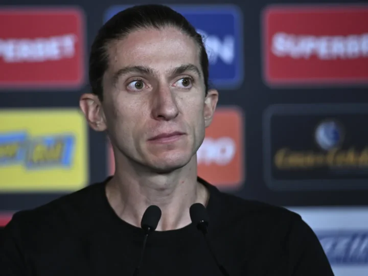 Condução da demissão de Filipe Luís gerou revolta no CT do Flamengo