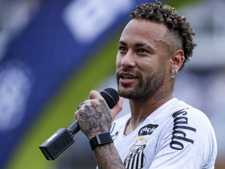 Arthur Melo sugere Juventus e diz que Neymar “se divertiria” na Itália