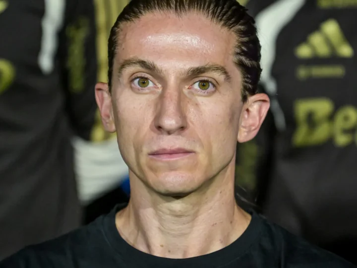 Na Europa, Filipe Luís aponta Real Madrid como favorito