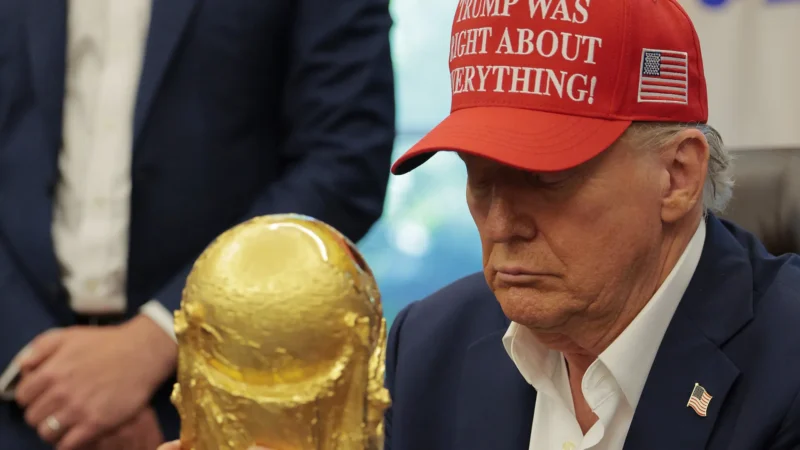 Trump fala sobre possibilidade de vetar Irã na Copa: “Não quero saber”