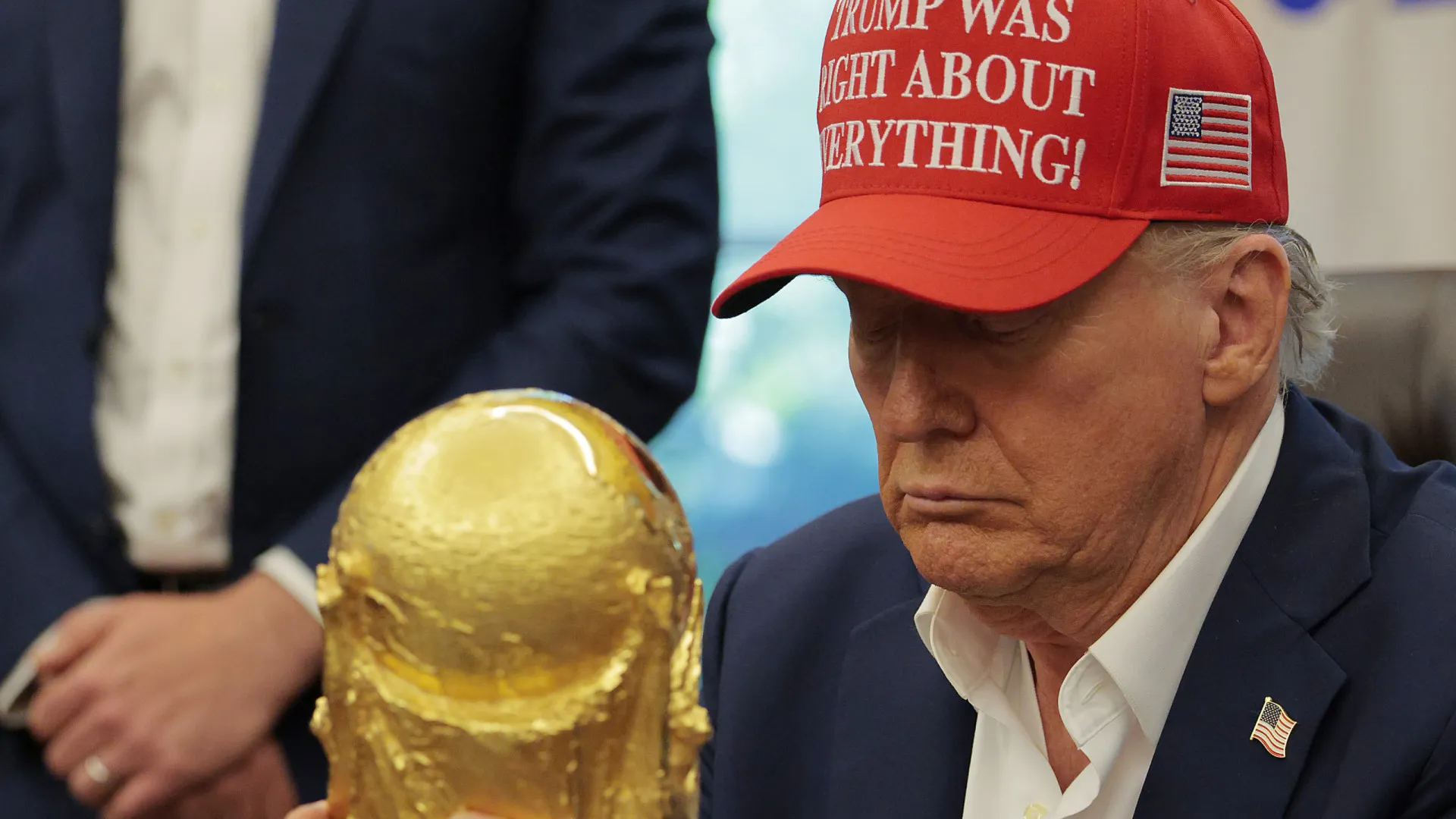 Trump fala sobre possibilidade de vetar Irã na Copa: “Não quero saber”