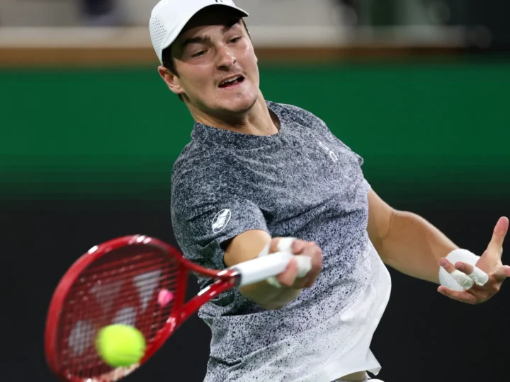 João Fonseca vence Tommy Paul e avança às oitavas de Indian Wells