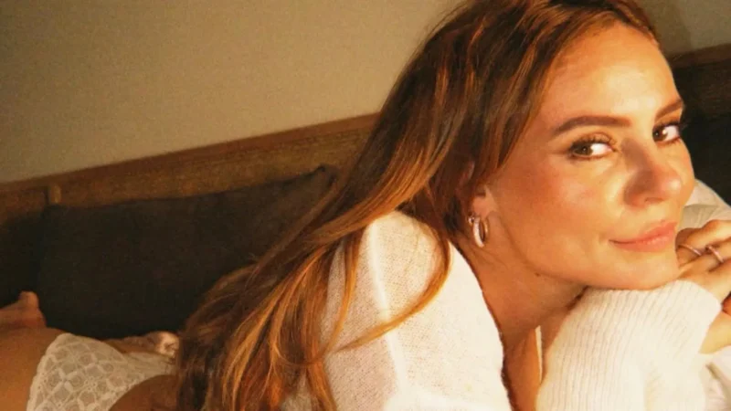 Paolla Oliveira surge de lingerie e deixa fãs sem fôlego nas redes; veja