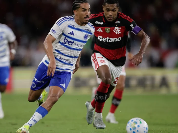 Flamengo vence Cruzeiro em noite de reencontros e vaias a ‘vira-casacas’