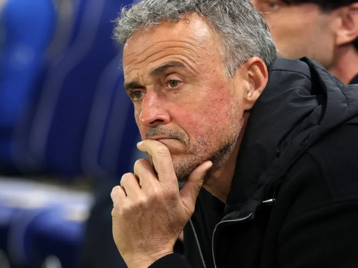 Luis Enrique deixa aviso aos rivais e encaminha renovação no PSG
