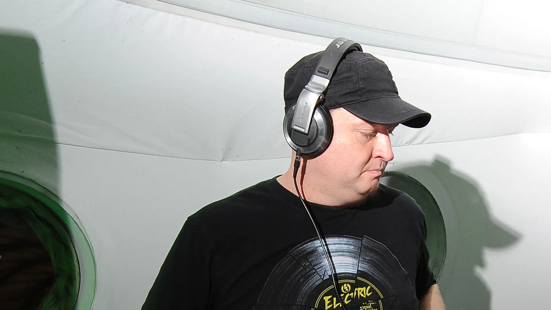 Morre DJ Dan, pioneiro da música eletrônica nos Estados Unidos