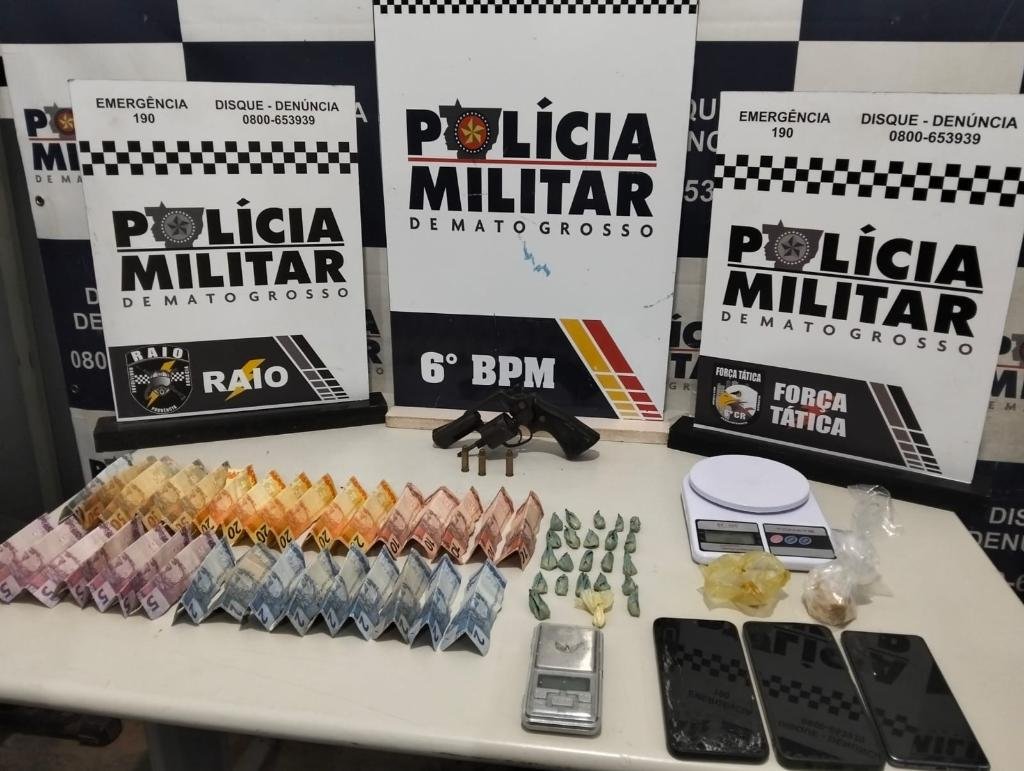Boca de fumo é desmantelada em MT: arma, drogas e menor apreendida em ação da PM