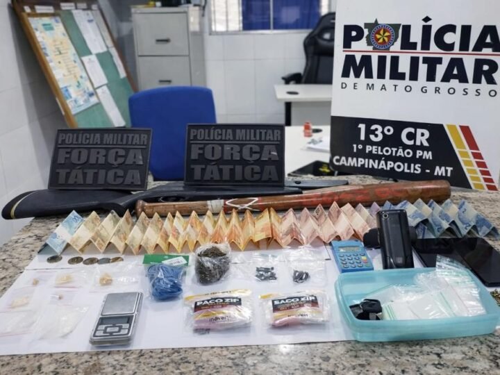 Suspeito tenta fugir, mas é preso com drogas e casa usada como ponto de tráfico