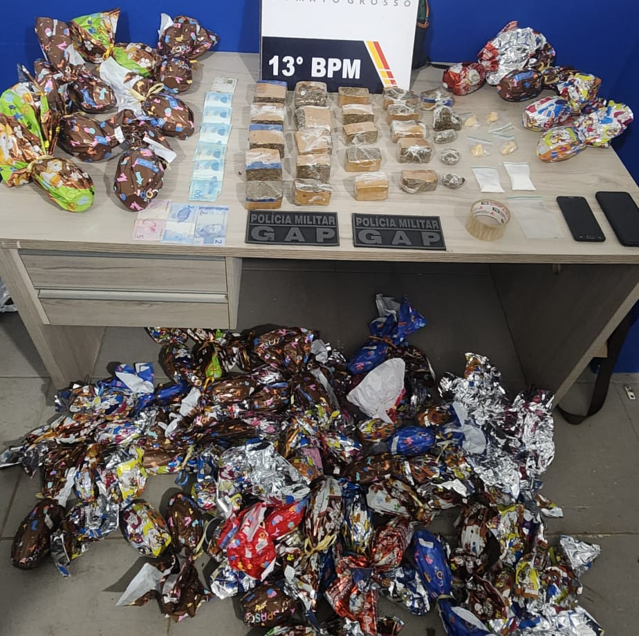 Suspeito de tráfico é preso com drogas e ovos de chocolate que seriam distribuídos por facção