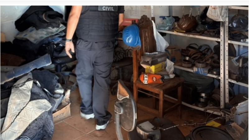 Polícia descobre esquema suspeito envolvendo veículos adulterados e faz operação em vários endereços