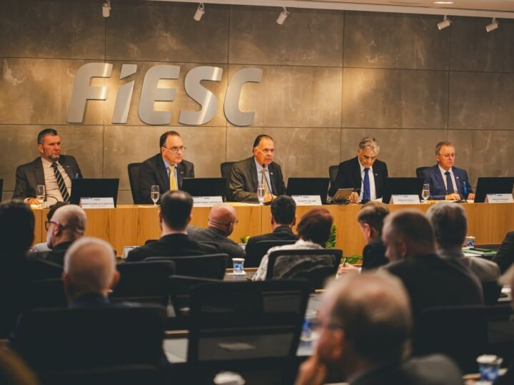 Fiesc divulga indicados à Ordem do Mérito Industrial