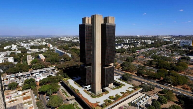 Copom reduz a taxa Selic para 14,5% ao ano