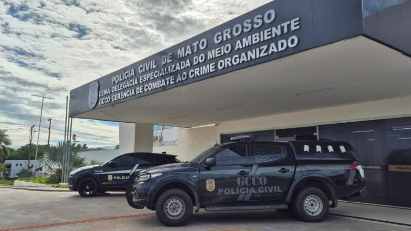 Cofre com mais de R$ 100 mil é apreendido em mansão durante operação contra facção