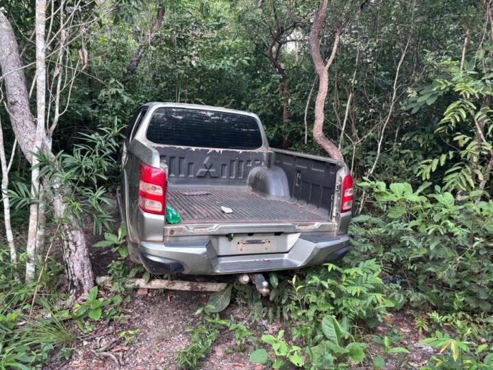 Desmanche ilegal é descoberto em MT: casal é preso com veículos roubados