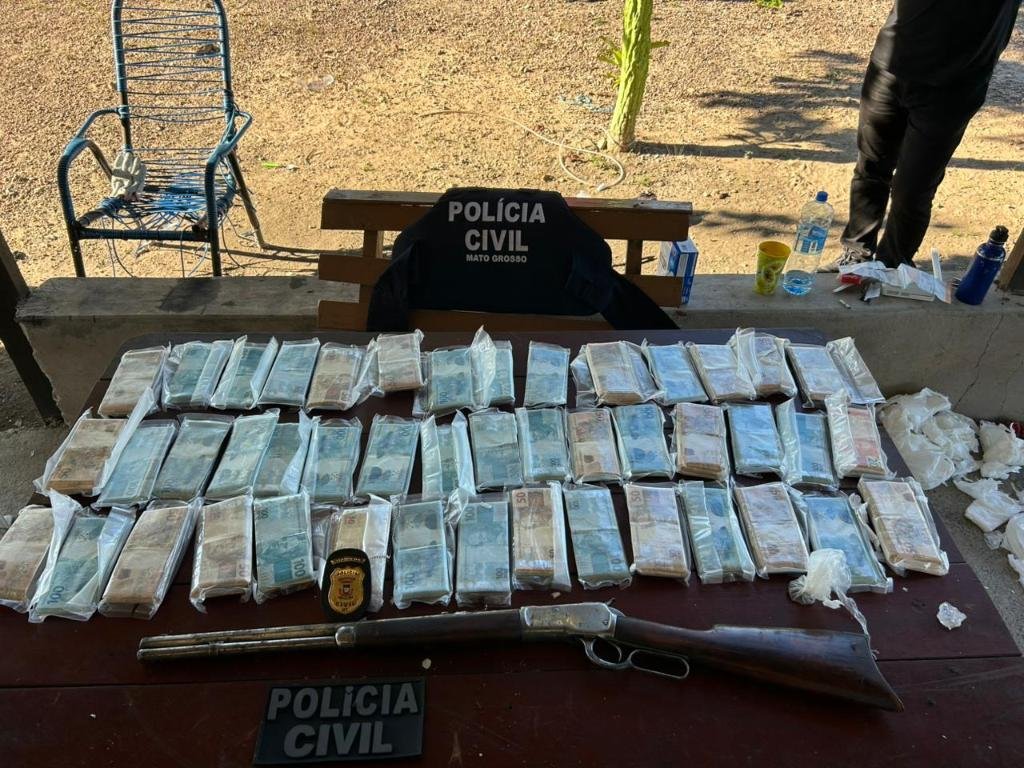 Facção é alvo de megaoperação com helicóptero, bloqueio de contas e prisões em MT