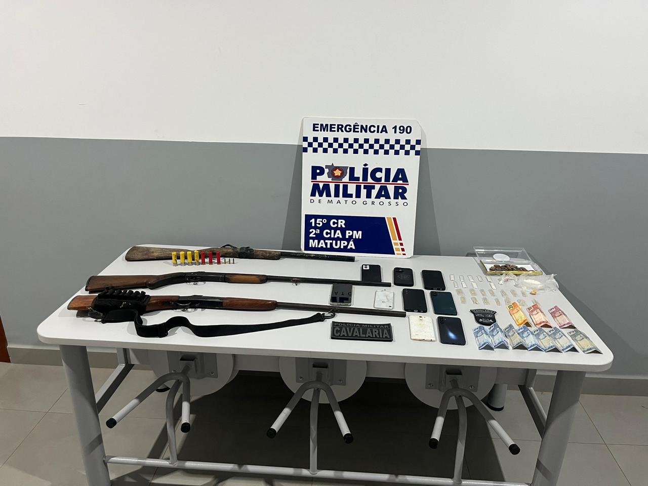 Operação policial desarticula ponto de tráfico e termina com prisões após cerco na zona rural de Matupá